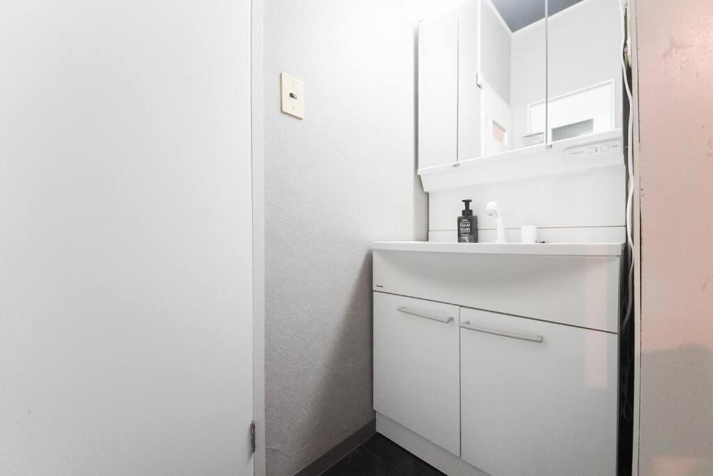 Apartamento Sanacion Namba 難波千日前の5Ldk120平米 駅徒歩2分 広々バルコニーでバーベキューも可能 Osaka Exterior foto